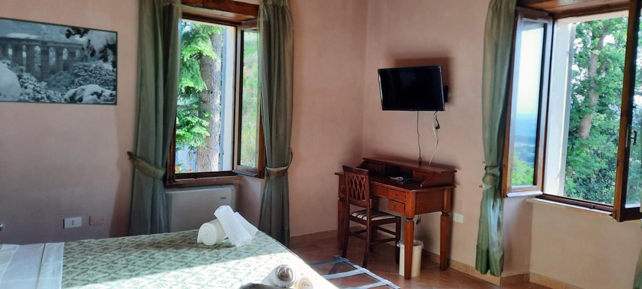 Agriturismo Villino Bellavista Spolète Extérieur photo
